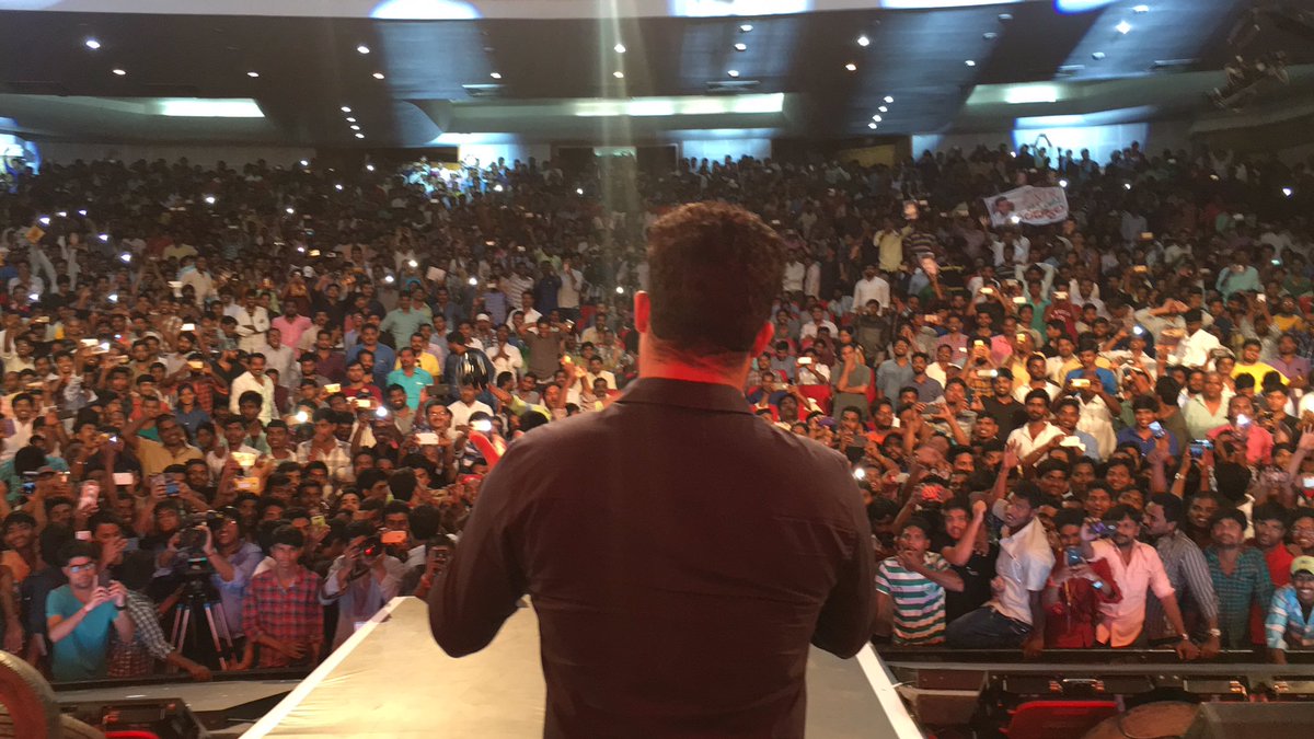 murthy897831's tweet photo. Which one is best 
RT @tarak9999 
Fav @alluarjun https://t.co/ir2ImOpFPY