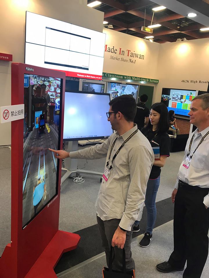 RichSourceTW's tweet photo. #Taiwan #computex We met old friends &amp; new partner! Our new product impress visitors, hurry to contact us for details with special sales! https://t.co/xwkHLW8zmb