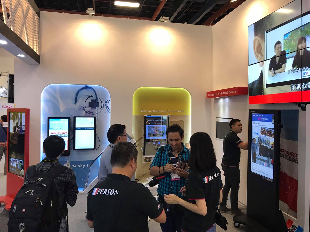 RichSourceTW's tweet photo. #Taiwan #computex We met old friends &amp; new partner! Our new product impress visitors, hurry to contact us for details with special sales! https://t.co/xwkHLW8zmb