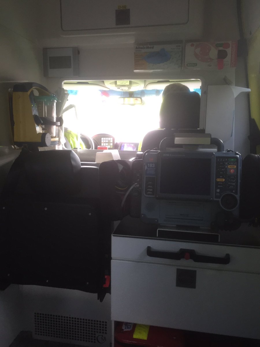 jeroenvanrijn's tweet image. Vandaag dagje &apos;achterin&apos;. Collega ACH in opleiding gaat het vandaag doen. #opleiding #observeren #CRM