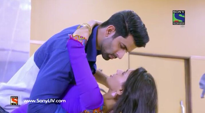 MariaCreations_'s tweet photo. @Pia_tulips123 @Alina_NS7 @jaiswalvandana5 @edkv2 @shirnaazk @Blessualot @ShristiCreation @Marina_AMNP28 @Nazia_Creationz @VitikaV @makshudah @Tabassum__Tabs @pooja_goel_ @AfsanaBrishti @AydaCreations @SakshiV79398776 @Ridha0205808 @MashalRehman16 @ankitaforever @sreeja__02 @de_bidisha @harshi_aro @Sweety_Fatema @SufiaHaq @HayaNoor01 @NoorHaifa3 @namik_nikita @evaviego @GuptaVanisha @Faizakarim6 @Akhila06jo @leza_ray @love_edkv @Urvi307 @spandanaks @avisha_agrawal @RitikaSahoo @M_lover_of_EKDV @Nehal_Paul_ @Selvamu85050310 @Anujaprabhakar @geethamahadeva1 @happylibran19 @Nikilovelife1 @Juhimahyavanshi @chatsneha33 @bugsbunny1193 ""MANO YA NA MANO ShraMan FF"" #Part8 updated
Link https://t.co/NBJQ2sBrjU
@EkDujeKeVaaste @sonalim07 @_EkDujeKeVaaste https://t.co/lTCyCCe9DV