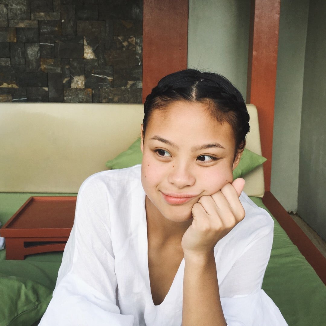 vkgalaxy's tweet photo. NAGPALIT DP SI HANNAH SA INSTA ANG GANDA NIYA AS USUAL SKL @hannahkathleenp https://t.co/SE25pcE9tY