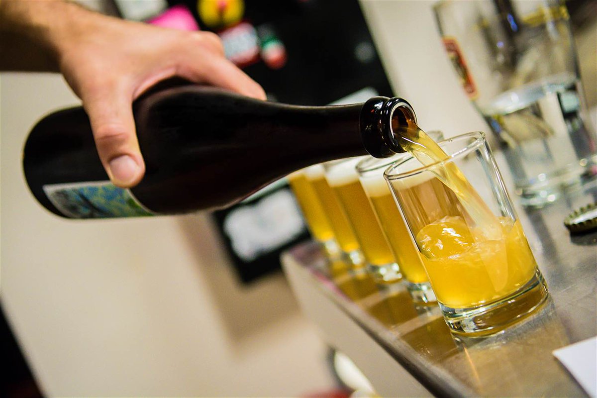 lonelyplanet's tweet photo. #Portland’s best beers: 7 top breweries and brewpubs 🍻  https://t.co/pG6Jc4tdS9 #lp #travel https://t.co/UfnOBNnSX5