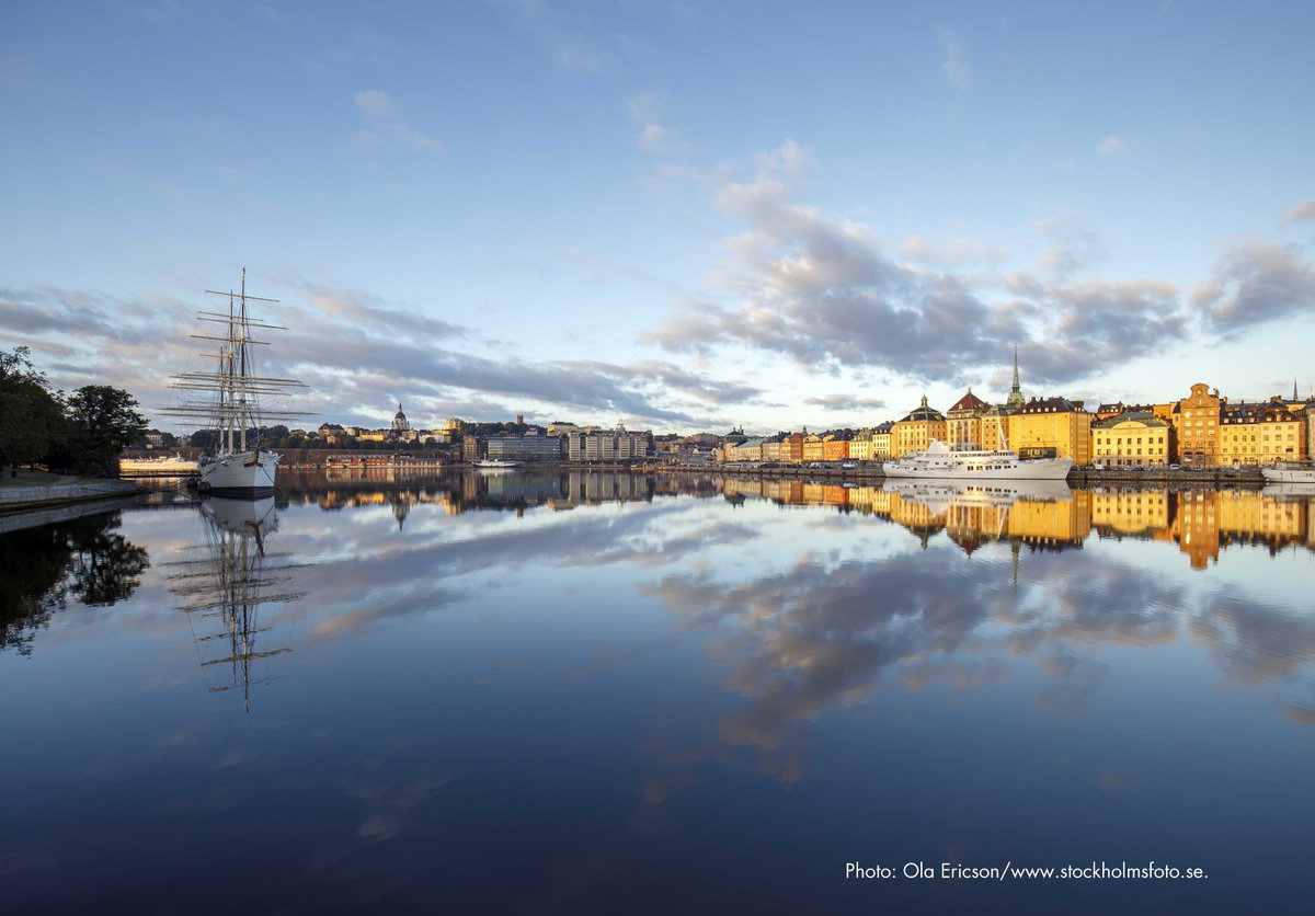 visitstockholm's tweet photo. Go under 15 bridges, through two locks and pass popular sights. It's the boat tour Under the Bridges in Stockholm! https://t.co/FkBNIgk9TV https://t.co/Cf1mV48W32