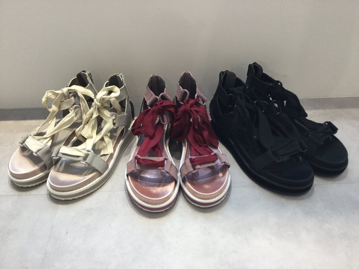 Merry Jenny 梅田店 در توییتر 在庫状況 レースアップリボンサンダル グレー ピンク ブラック 今なら全色揃っております サイズによっては 完売しているカラーもございますので お早めにご来店お持ち致しております 詳しくは電話にて在庫状況もお伝えしており