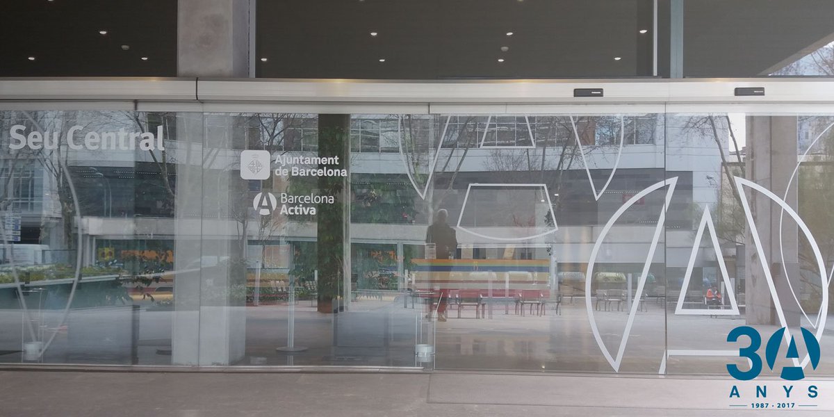 Tots els serveis que necessites per trobar feina estan aquí. Assessorament personalitzat, formació i ofertes: ow.ly/ix2j30cs8vB