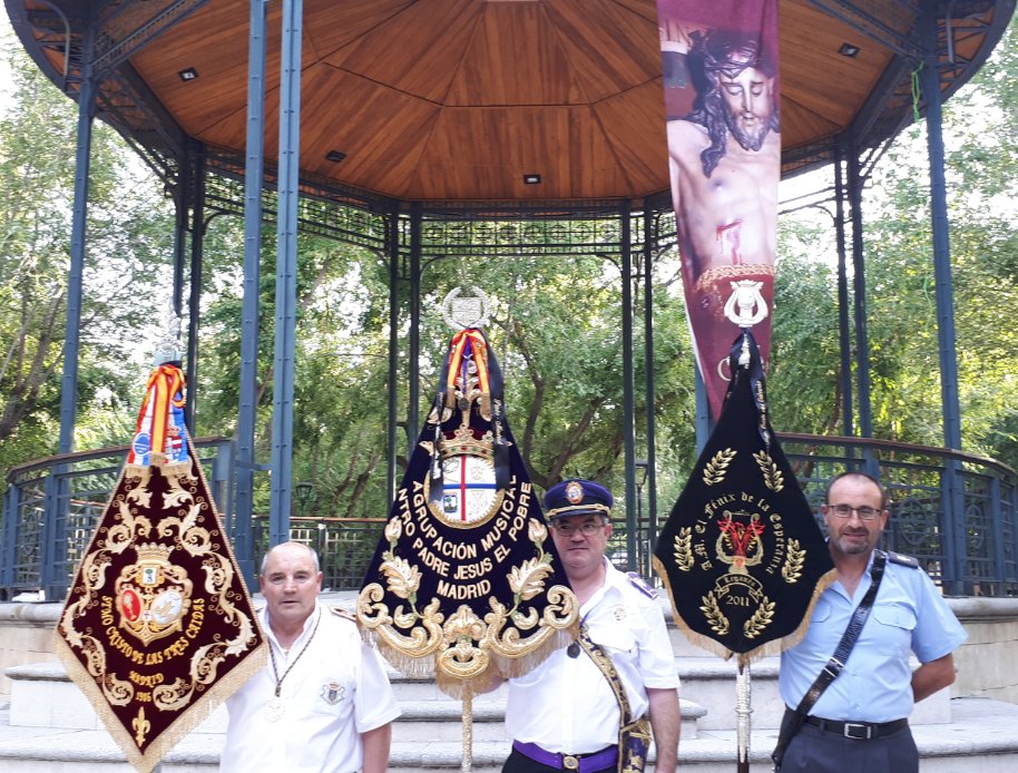 Galería fotográfica Concurso de Bandas #CaminoDelCalvario.Gracias@BCT_LaCaida_Ofi <a href="/Afenixesperanza/">A.M. Fenix de la Esperanza</a> <a href="/AM_JesusElPobre/">A.M. JESÚS EL POBRE</a> 
ow.ly/eSRk30cuIBn