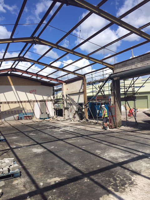 BlueRockWales's tweet photo. The demolition and strip out of the old buildings at Bay Side development is nearly complete #demolition #Cardiff https://t.co/omthEHWjRh