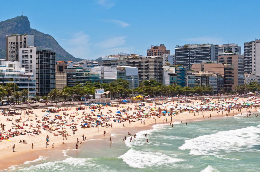 CampBrazil's tweet photo. We're in the mood for some surfing at the Leblon beach! 😍 x https://t.co/pJx0qfg5ii