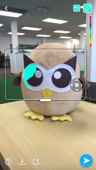 Many of Snapchat's best features are hidden, but we've got the full list of tricks here: ow.ly/OeXw30ctr41 22 Snapchat hacks 👻