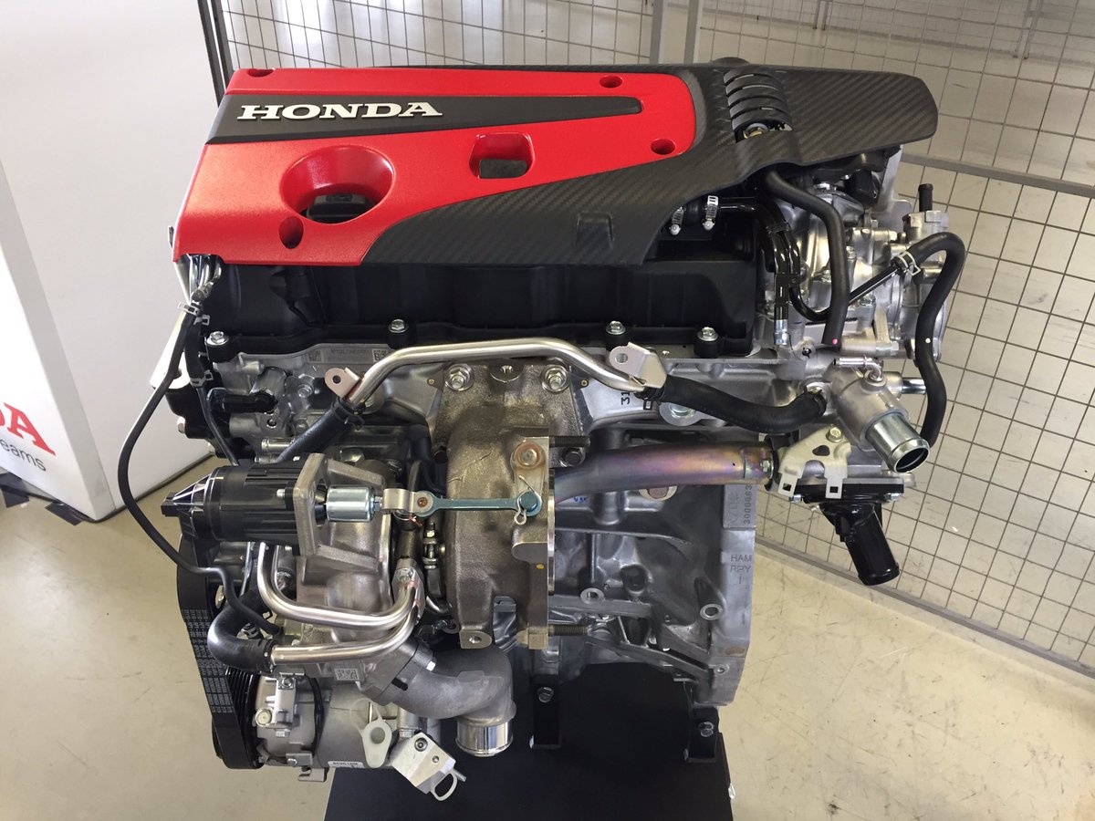 autobabbler's tweet photo. Something for the geeks...
#honda #Civic #TypeR #engines https://t.co/qsPnzroP6P