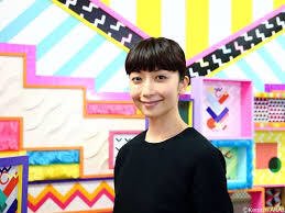 ミカイル 本日のnbaあるある673 持田香織さんは旦那さんの影響でnba好きに そんな彼女の大好きな選手はティムダンカン 実際番組の企画でデニスロッドマンの前でティムダンカンの走り方のモノマネをして爆笑をかっさらっている