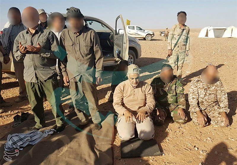 JulianRoepcke's tweet photo. The "glorious Syrian Arab Army" near #Tanf.
#IranOutOfSyria
#MullahInvasion
Fatamioun
#Syria https://t.co/xj08lwlT1V