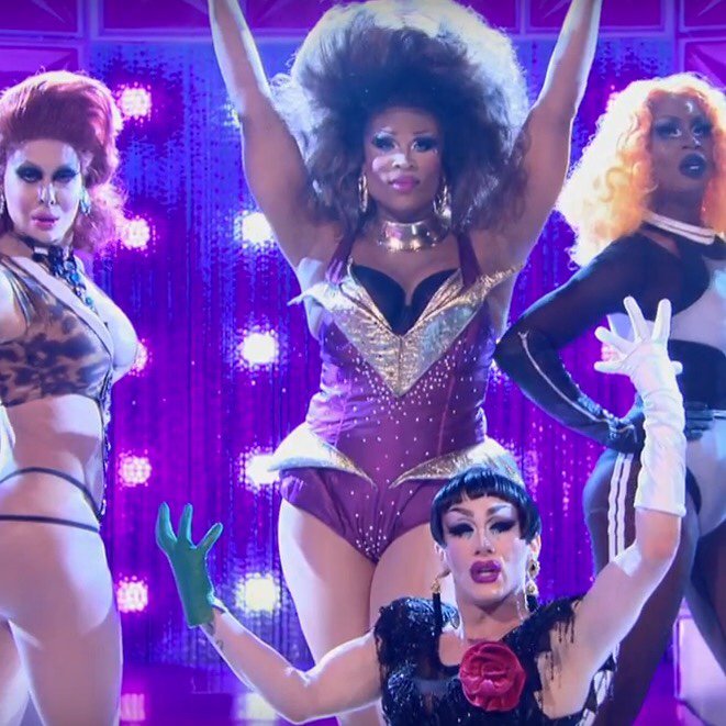 GrizzlyKiki's tweet photo. #RUTop4 @rupaulsdragrace #Season9 EP12 recap w @tonyTHEsoto LISTEN ➡️ https://t.co/eDCsCG63Mw #dragrace https://t.co/xAErVIrNAn