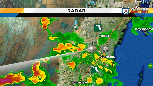 Passing showers continue to push onshore in Miami. Watch Local10 for more. https://t.co/g0kF5ma9Lm