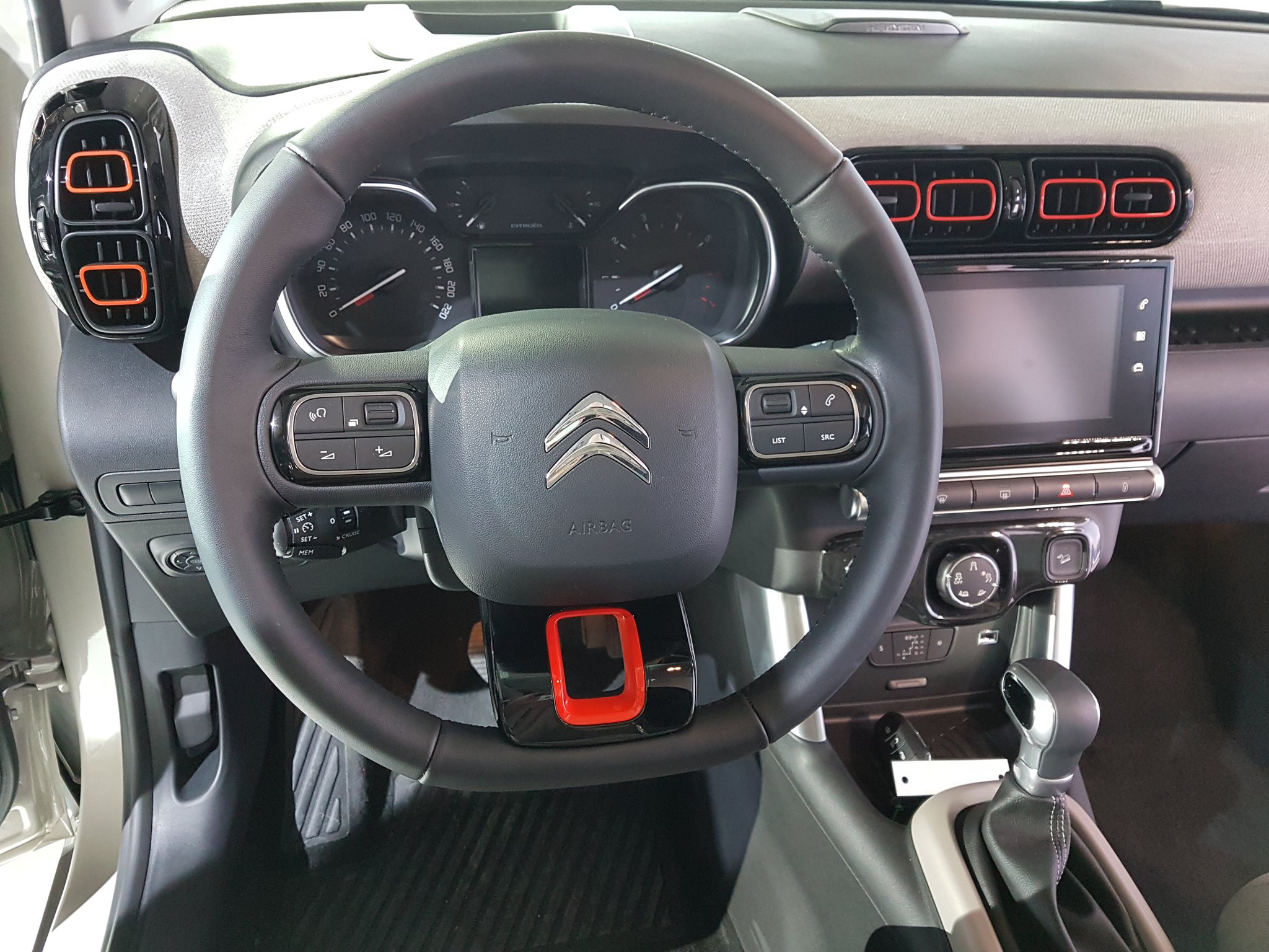 2017 - [Citroën] C3 Aircross [A88] - Page 39 DCH9MV8XsAE-plc