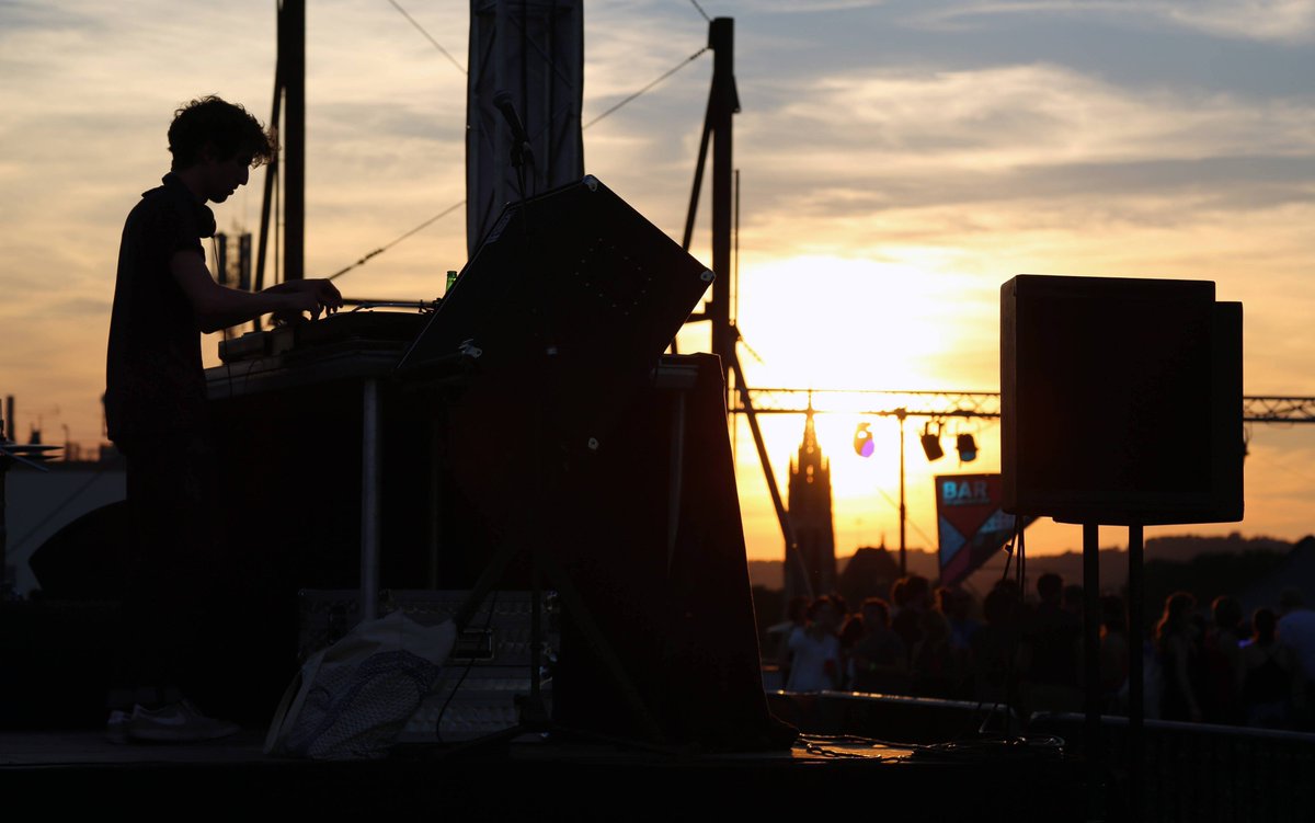 Agen : le festival Les Instants perchés en images bit.ly/2rRmMiJ