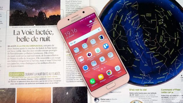 FrandroidPromos's tweet photo. 🔥 #BonPlanFrAndroid 🔥 Le #SamsungGalaxyA5 2017 à seulement 199 € sur @RueduCommerce avec notre code ! Foncez ! 😍 👉 https://t.co/h4y7D5x5kF https://t.co/ZPy70jqnUB