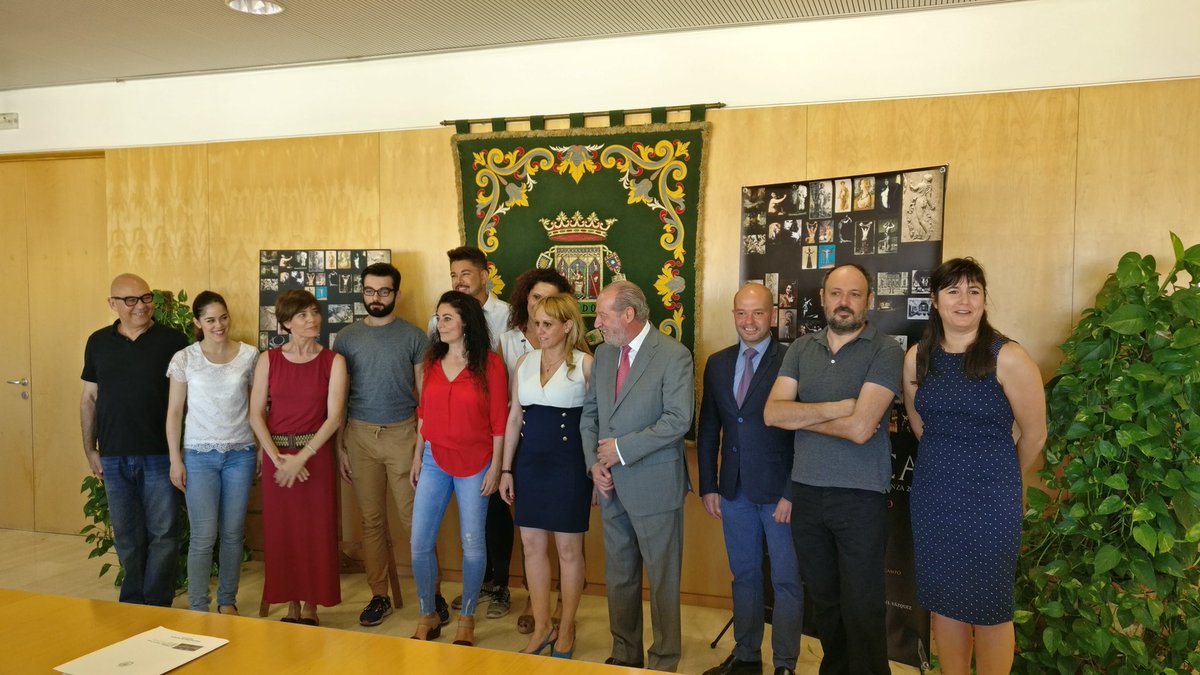 Festival Italica (@festivalitalica) on Twitter photo Algunos de los protagonistas de #Itálica2017 ya están en <a href="/Dipusevi/">Diputación de Sevilla</a> para presentar esta nueva edición. Algunos de los protagonistas de #Itálica2017 ya están en <a href="/Dipusevi/">Diputación de Sevilla</a> para presentar esta nueva edición.