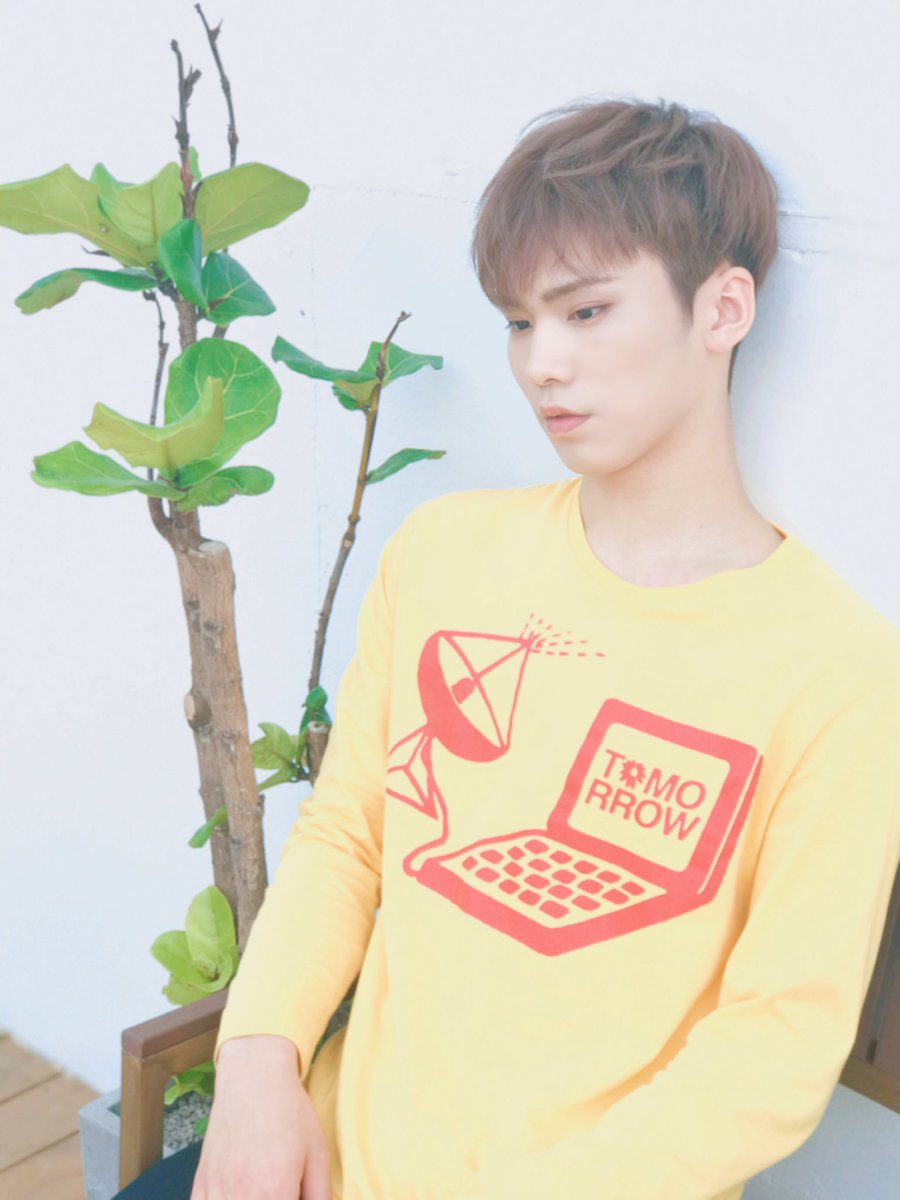 offclASTRO's tweet photo. 2
#아스트로 #라키 #아로하 #Baby #파파라키 https://t.co/mgNRQAyy84