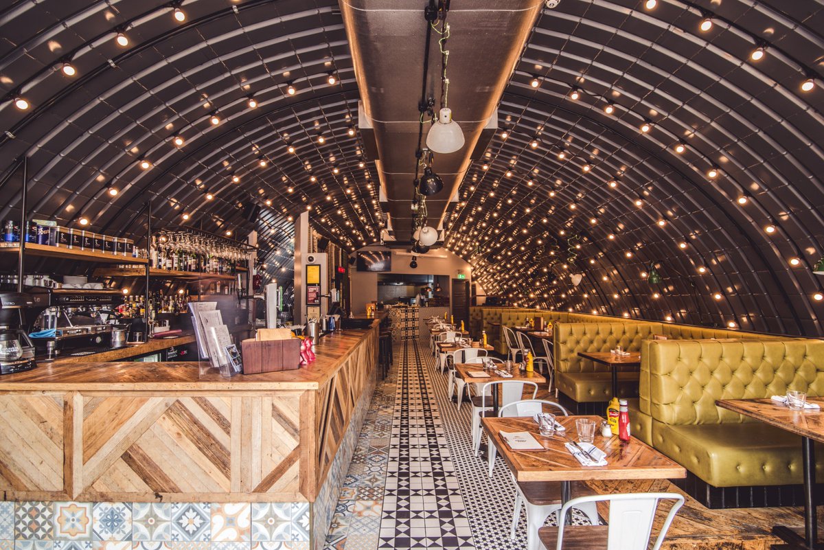 canvasvenues's tweet photo. Chicago Rib Shack in Clapham is ideal for intimate celebrations like private dinners, office parties & birthdays. https://t.co/bk6RFdoZPB https://t.co/jFM2a6b8Ca