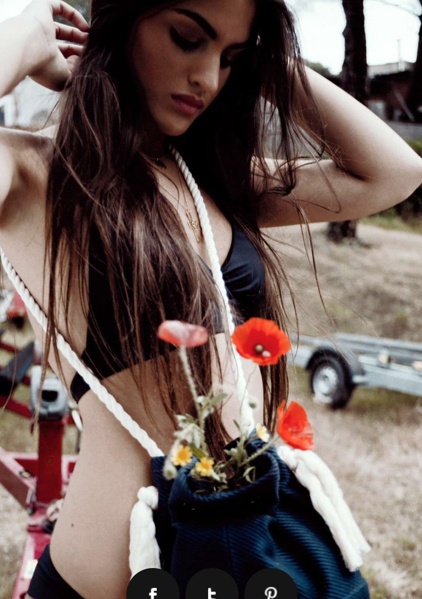 1, 2, 3... ¡splash! La 'instagirl' <a href="/martalozanop/">Marta Lozano</a> elige sus biquinis y bañadores top del verano. #VoguePlaya
bit.ly/2rhSJSH