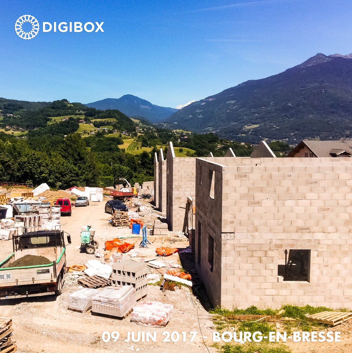 DigiboxChantier's tweet photo. Oh ! La belle Vue ! #timelapse4k #madeinFrance #bourgenbresse #chantier #construction #thebest_capture #picoftheday #bonnereprise https://t.co/GGyOMUwy4e