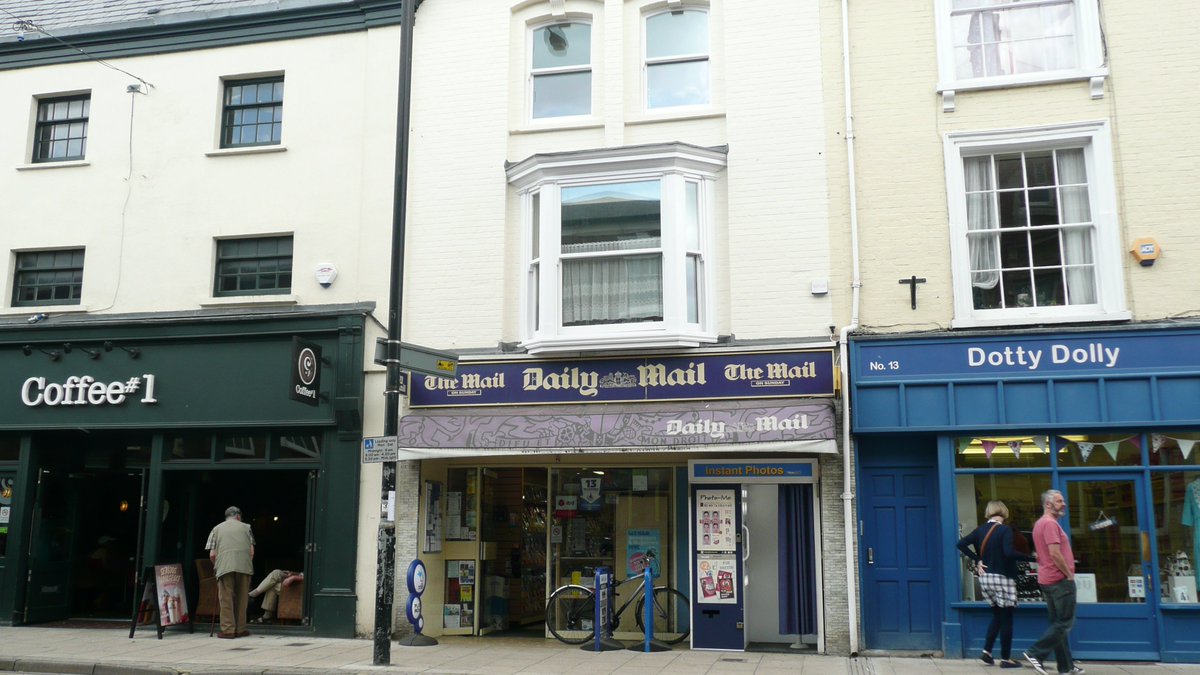 CharlesDarrowUK's tweet image. High Turnover #Newsagents in #Wellington #Somerset For Sale, more info here:- bit.ly/29ratj0 #NFRN2017