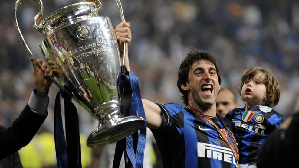 ChampionsLeague's tweet image. 🎈 Happy birthday Diego Milito! 🎂

⭐️ of the 2010 #UCLfinal, Milito scored both goals in Inter's 2-0 victory v Bayern! Remember it?