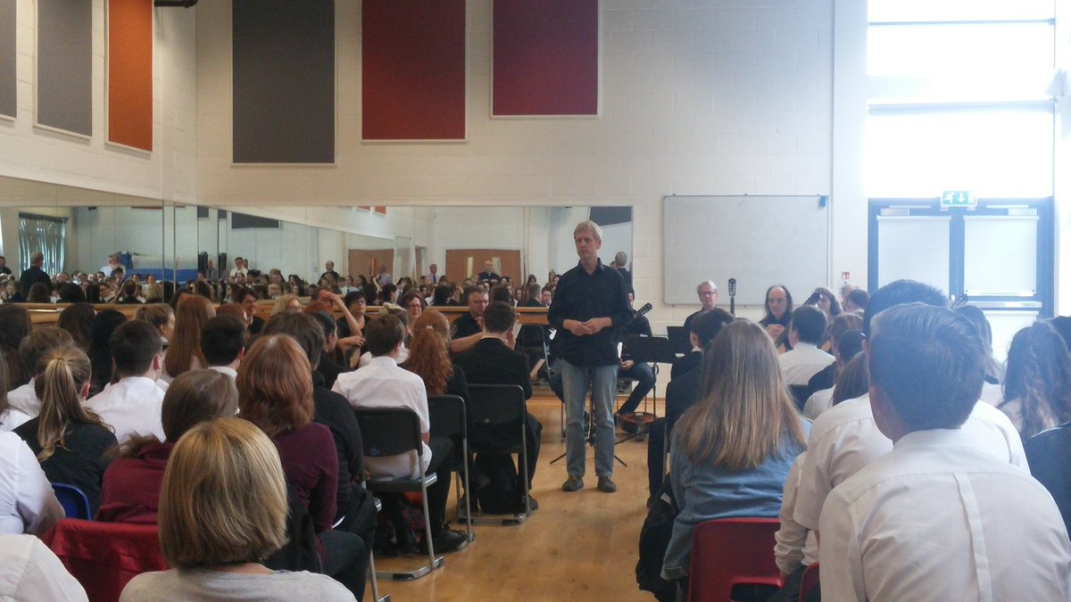 CglenMusicDrama's tweet photo. Fantastic turnout for our German mandolin and guitar orchestra this morning! #performanceappreciation #mandolin #guitar #music πΌπΈπ΅πΆ https://t.co/L0rZ3Az8JT