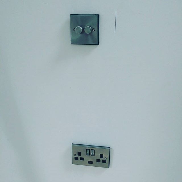 ClickScolmore's tweet image. Robert Wood Electrical has been installing some of our Deco USB sockets and dimmers #install #deco #usbsocket #electrician #mrwoodelectrical