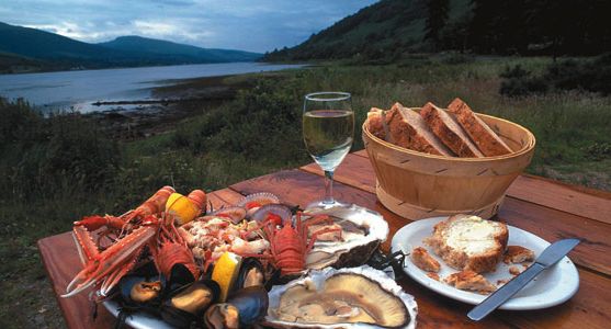 VisitCowal's tweet photo. For anyone who is passionate about food, #Cowal offers the best of fresh, local produce. View here: https://t.co/gd2ASv10Es @ExploreArgyll https://t.co/49qzLzGxdZ