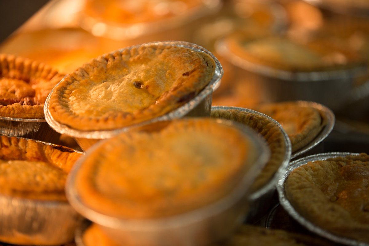 shrimpstrust's tweet photo. Thank you to everyone @ShrimpsOfficial for laying on their award winning #Pies mushy peas &amp; gravy for yesterday's #JeffsMarch walkers 🔴⚫🍽 https://t.co/k3yYYkUnPN