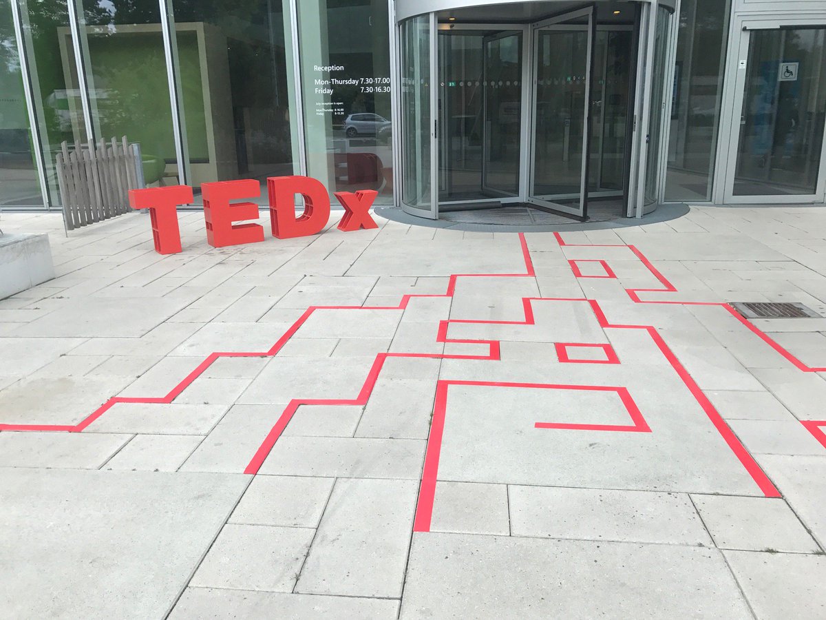Vi gør klar til TEDxCopenhagens salonevent. Atea er stolt partner på “Navigating the Digital Maze - Follow the Red Thread" #tedxcph
