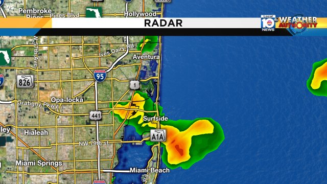 Miami seeing those showers moving onshore thanks to the East breeze. Watch Meteorologist for more. https://t.co/CyjHuEEp0T