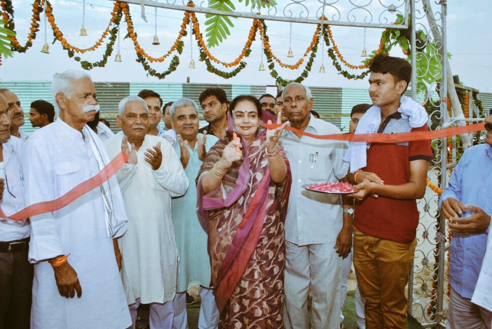 SikarwarKamal's tweet photo. के. एस. गार्डन एवं मैरिजहोम एत्मादपुर का उद्घघाटन कार्यक्रम के दौरान चेयरमैन जिला सहकारी बैंक आगरा माननीय @pakshalikasingh जी विधायक व बाह https://t.co/KHGLCi50N6