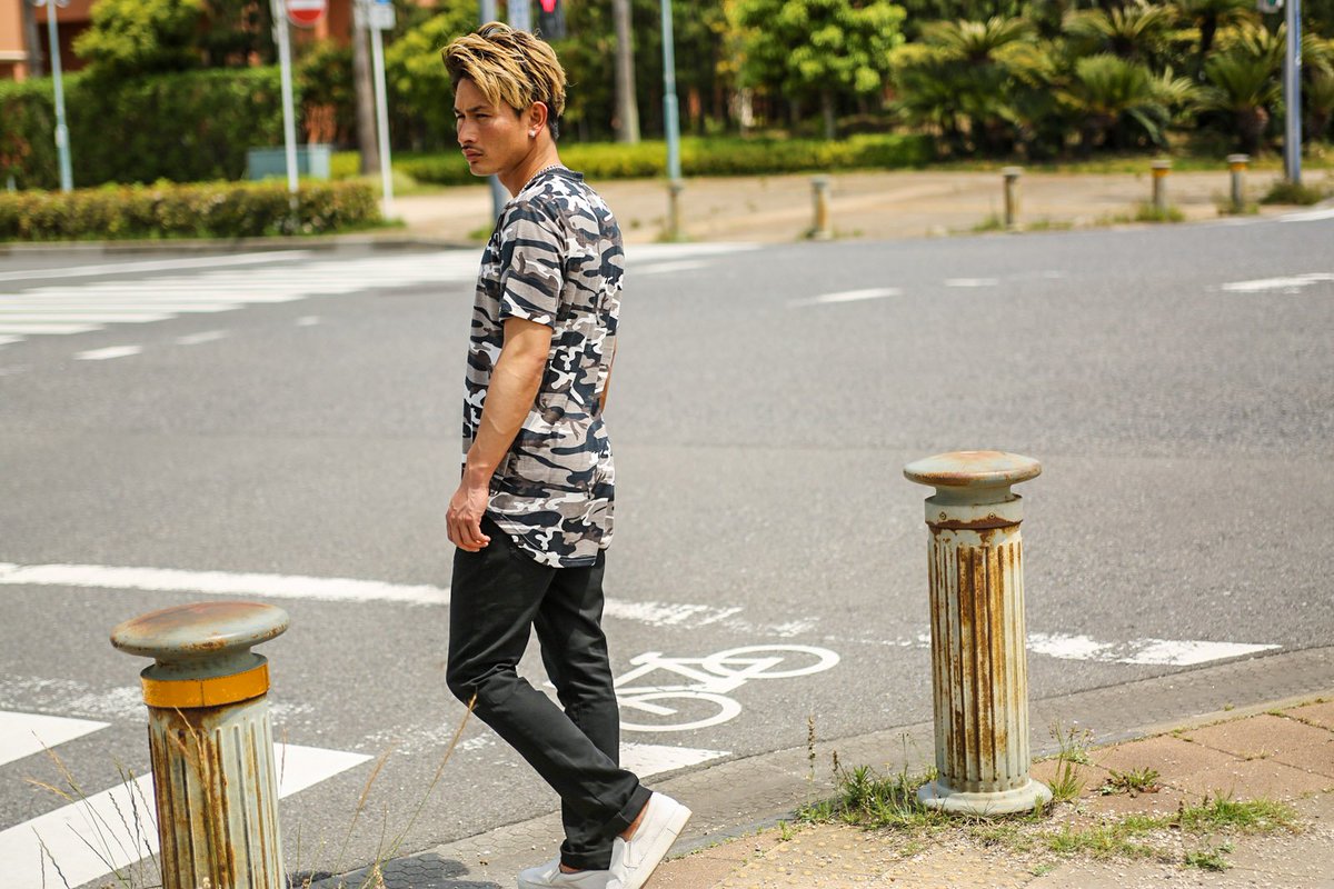 Gab George على تويتر T Co 6xy9ep2692 週明け最初の発売は人気のカモフラとスターデザインをミックスさせたストリートアイコン 新作 お洒落 コーデ メンズファッション メンズコーデ 少しでもいいなと思ったらrt お洒落さんと繋がりたい ビタ男