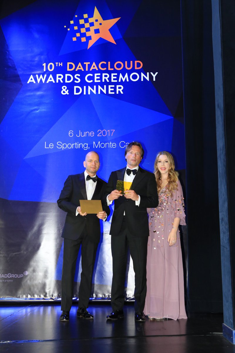 EvoSwitch's tweet photo. Because we're proud of it: #EvoSwitch has won the @datacloudEurope 2017 ''Best Energy Solution award'' https://t.co/vFCYk65ymy #innovation https://t.co/Q5A5qOnxQo