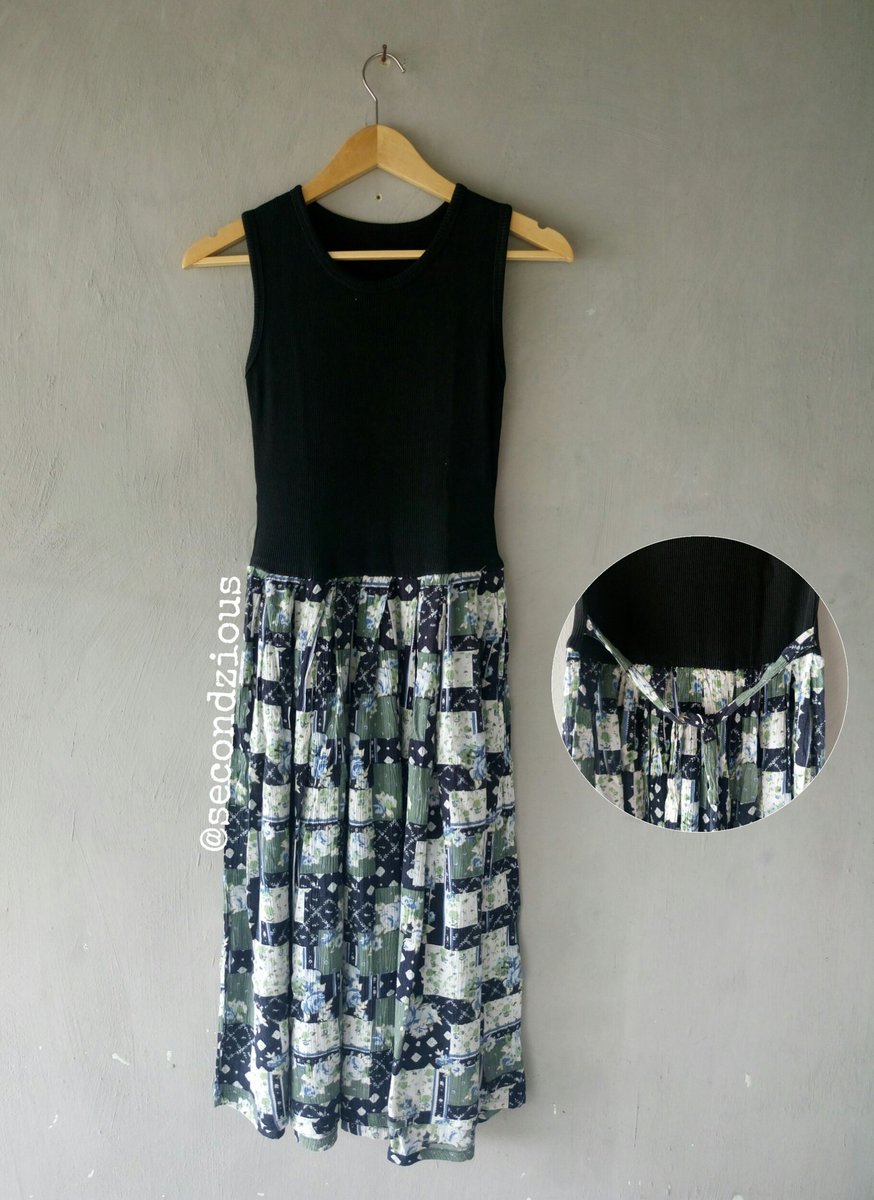 secondzious's tweet image. Long dress Top Black
P 108 LD 74 UK S/M |Prc 55K
Info &amp;amp; Detail =&amp;gt; line.me/ti/p/~secondzi…
