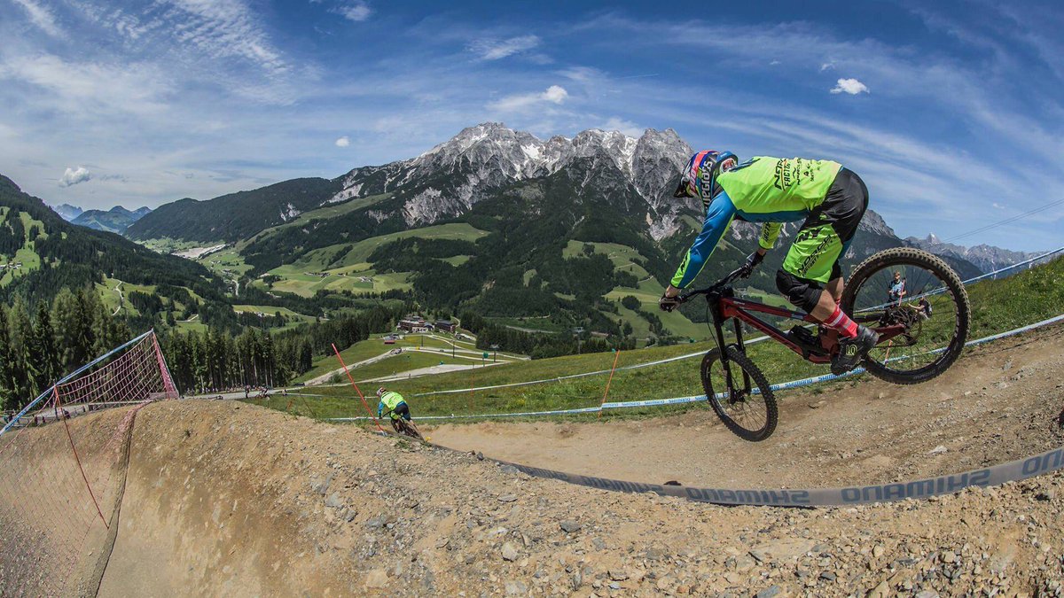 joesmithdh's tweet photo. Fun weekend racing at #leogang but now we're headed to #crankworxlesgets for an awesome DH track to race. 👌🏼 @phunkt 📸 https://t.co/XtIrZ6miyF