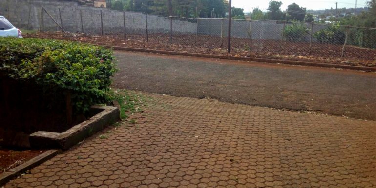 afrihome's tweet photo. Prime 0.5 acres Plot For Sale In The Upmarket Runda Estate
Contact us for viewing at anytime any day 
+254706801784

PRICE KSHS 50M https://t.co/icpCNqZk4o