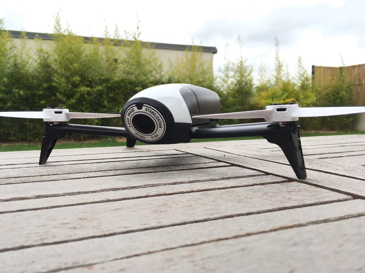BostOne2994676's tweet photo. Préparation de la nouvelle video !
#drone #youtube #3dprinting #4G #dronesgarage #dronestour #drone https://t.co/ObTpvmIP9b
