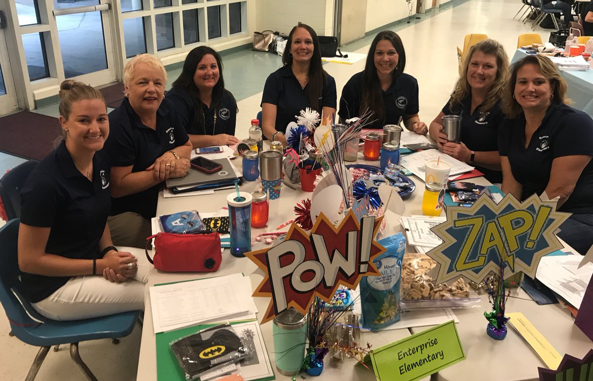 Cass_Stewart's tweet photo. Super pumped to be a part of this team for #VCSSLT 2017!! @SLMEnterprise is outta this 🌎! #kaboom #superheros https://t.co/bUBHU1Yb6f