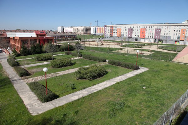 En proyecto un nuevo paso peatonal entre Buenavista y el Sector III #Getafe 
elbercial.com/2017/06/12/pro…