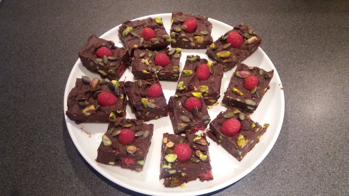 LizRansley's tweet photo. @SainsburysMag #IMadeThis...Who would have thought it..........delicious chocolate, avocado &amp; raspberry tiffin - so rich &amp; yummy! https://t.co/psOZOf4bIr