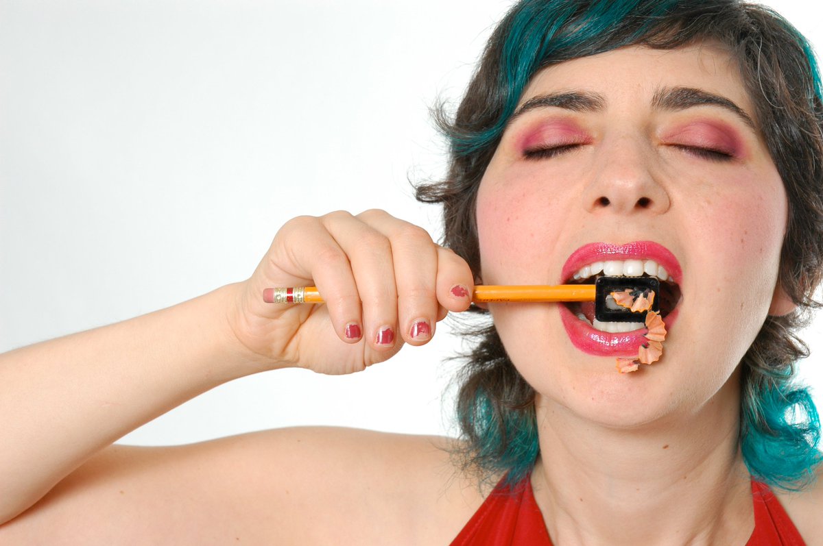 PerformART_'s tweet image. New article about @jessdobkin #performance !
Link article:performart.altervista.org/jess-dobkin/