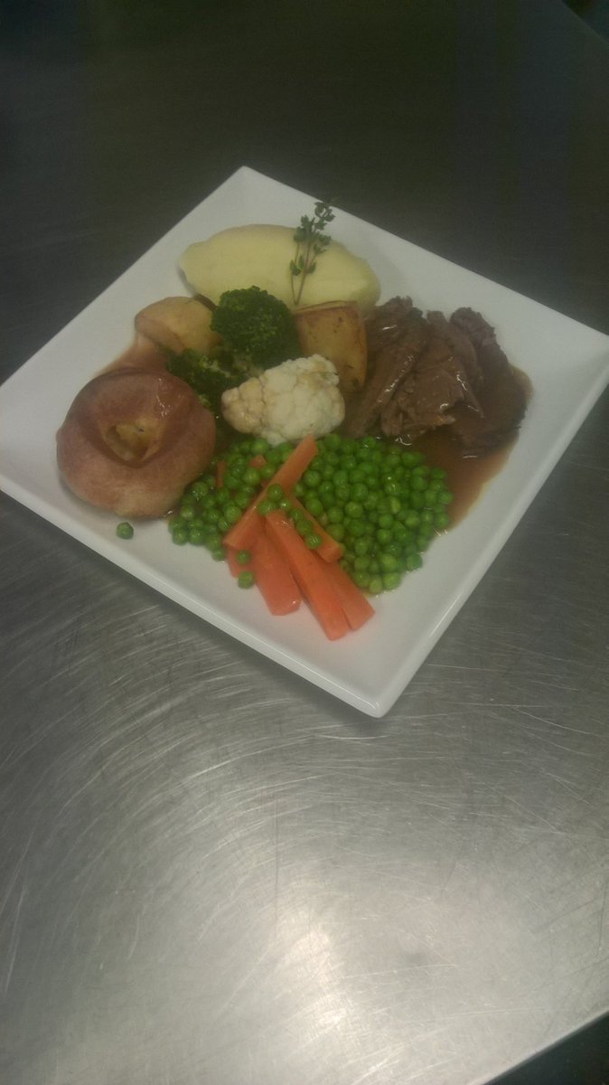 RuskinCafe's tweet photo. Roast Beef dinner at our café yesterday https://t.co/oDJCiLrDFd