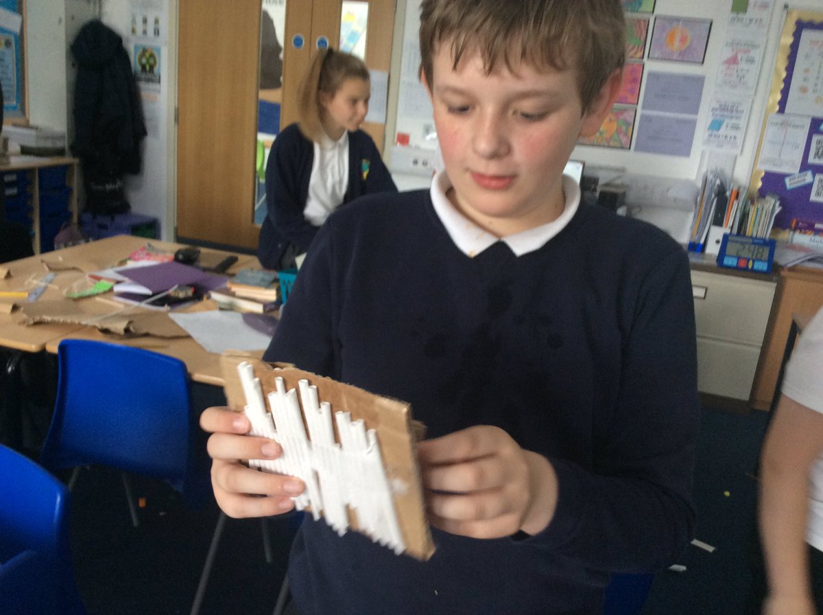 Year6WCPS's tweet photo. The great Bridge Challenge! #WCPSedu #scienceweek https://t.co/P5NaYtzl52