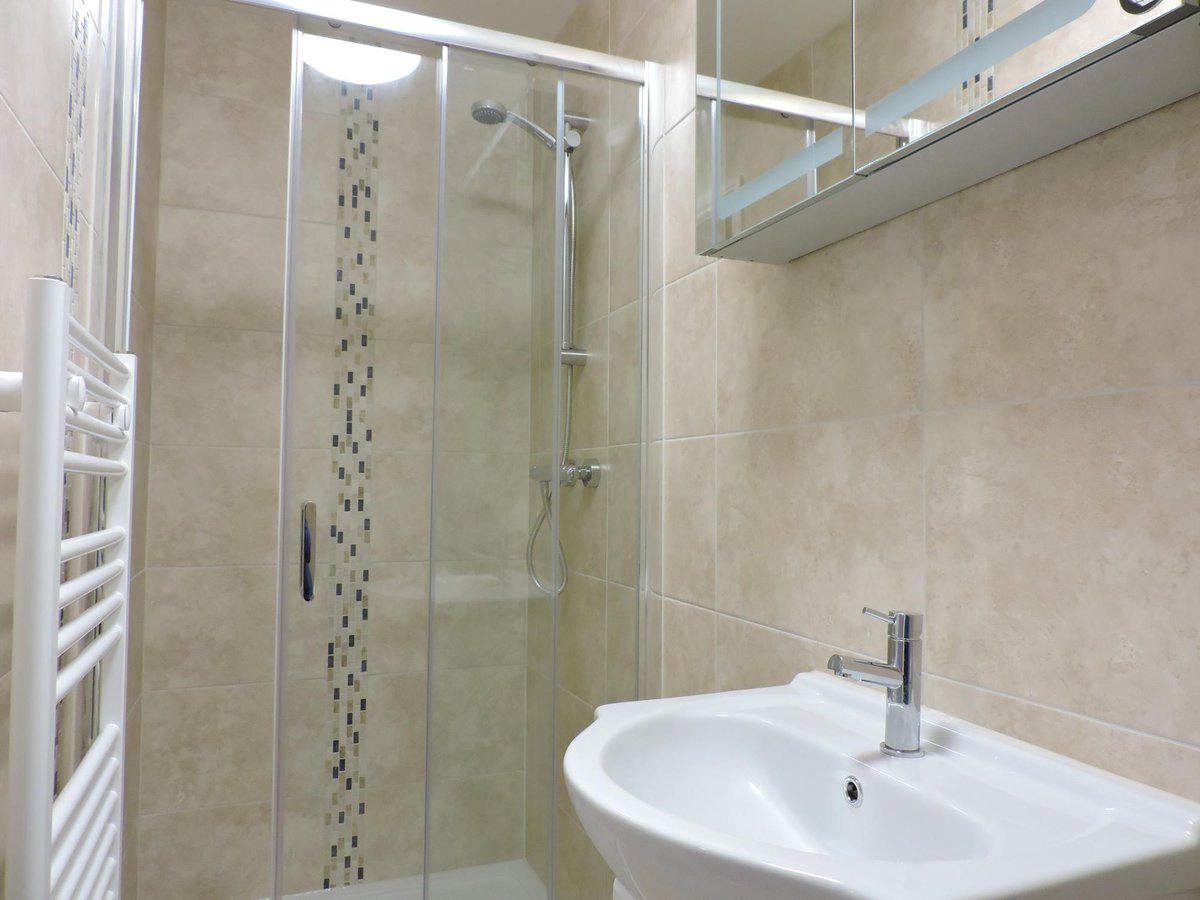 Brand new converted flats in Segensworth, Hants. perfect for a working professional bit.ly/2stCLor <a href="/ONS/">Office for National Statistics (ONS)</a> <a href="/NATS/">NATS</a> @PropertyHants