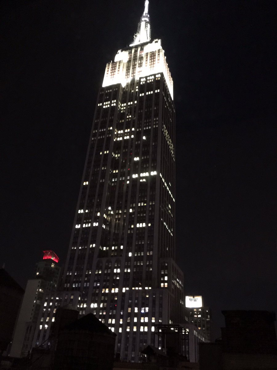 dariodigennaro's tweet photo. #EmpireStateBuilding
#FromTheWindow #ExecutiveSoleilHotel #16thFloor
#NYC #NewYorkCity #nycshare
#nightversion https://t.co/nvssonMDj6